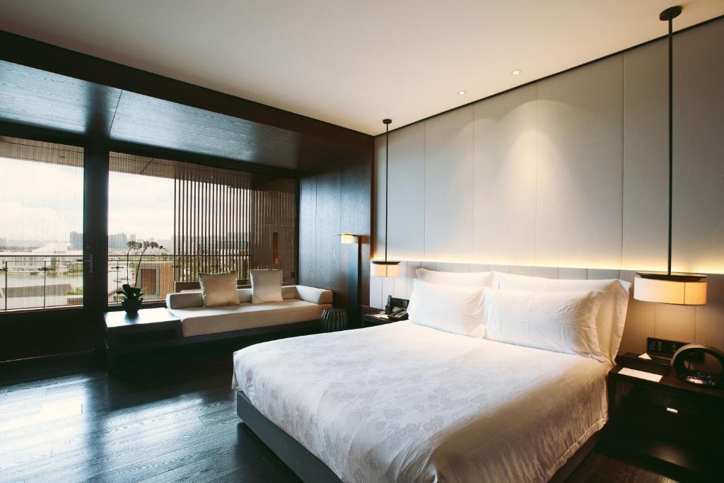 Oct Bay Breeze Hotel شينزين الغرفة الصورة